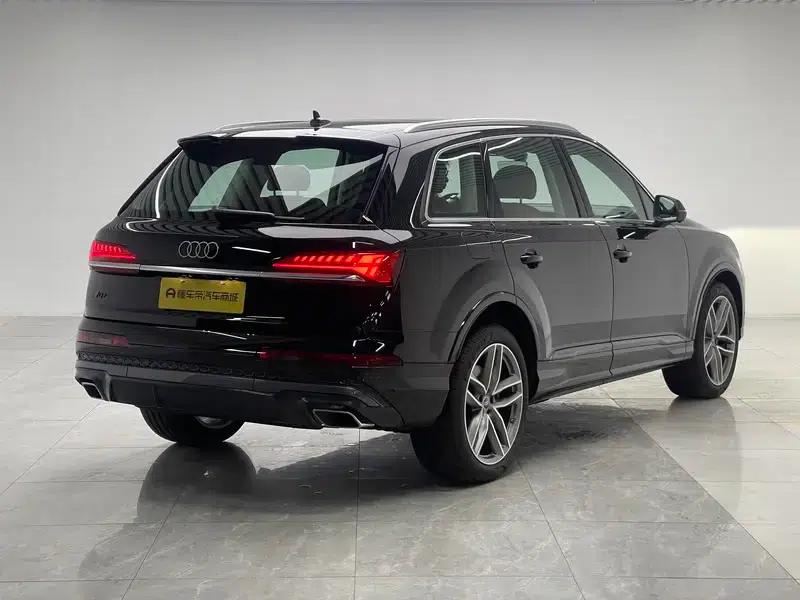 Audi Q7 2025 55 TFSI quattro S line Sport — миниатюра 7