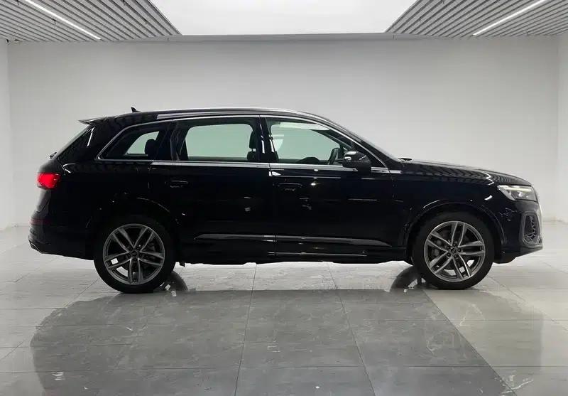 Audi Q7 2025 55 TFSI quattro S line Sport — миниатюра 8
