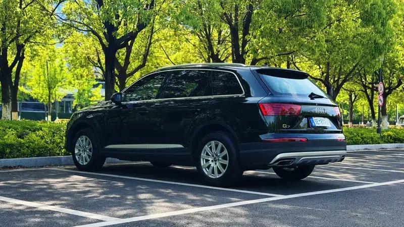 Audi Q7 2016 2.0T Automatic AWD 5-seater Parallel Import — миниатюра 5