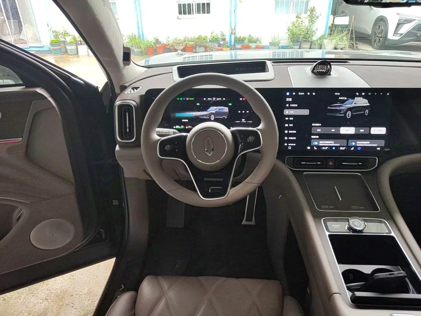 Hima AITO M9 2025 Extended-Range Ultra Version 52 kWh 5-Seater Edition — миниатюра 13