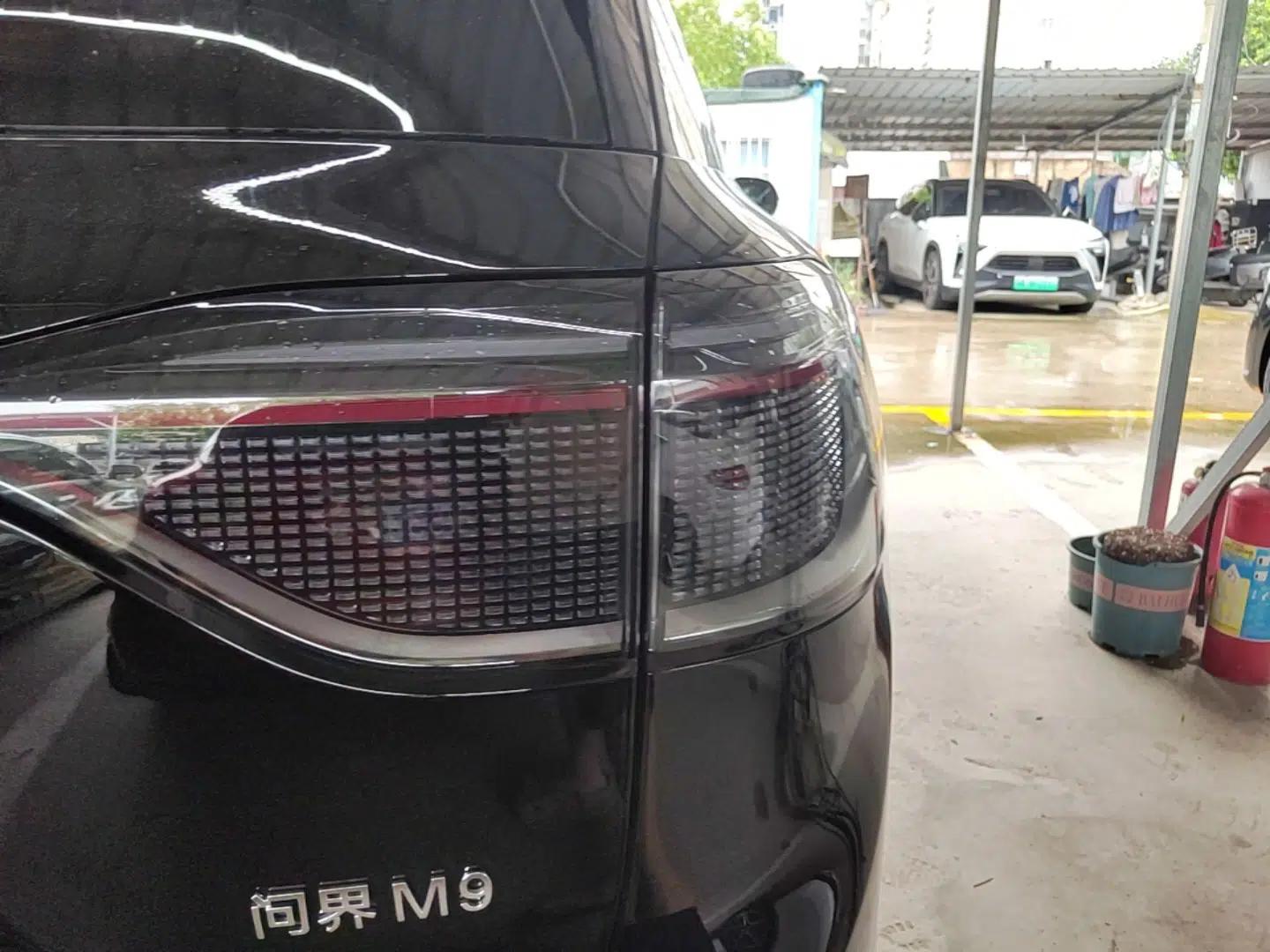 Hima AITO M9 2025 Extended-Range Ultra Version 52 kWh 5-Seater Edition — миниатюра 9