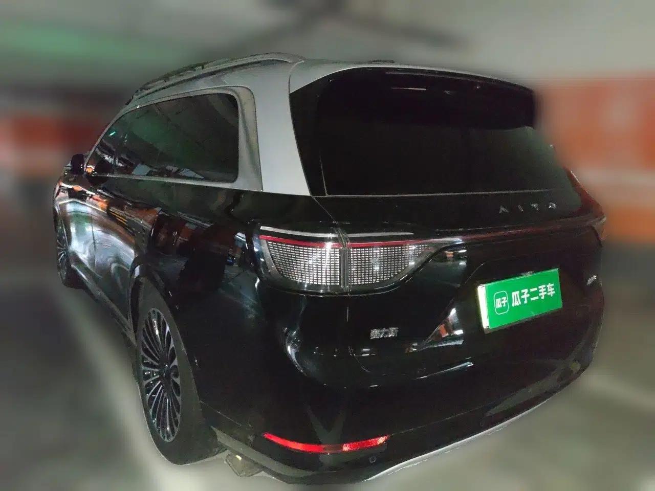 Hima AITO M9 2024 Range-Extended Ultra Version 42 kWh 6-Seater Model — миниатюра 4