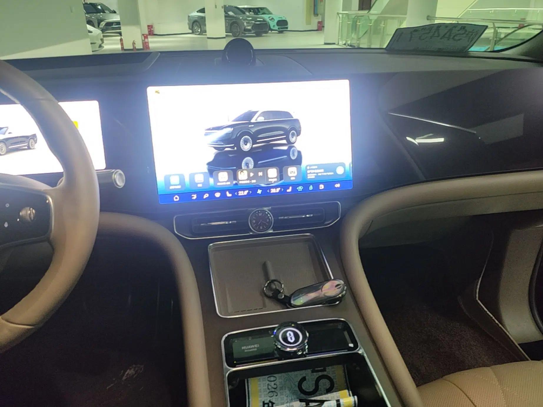 Hima AITO M9 2024 Range-Extended Ultra Version 52 kWh 5-Seater Model — миниатюра 15