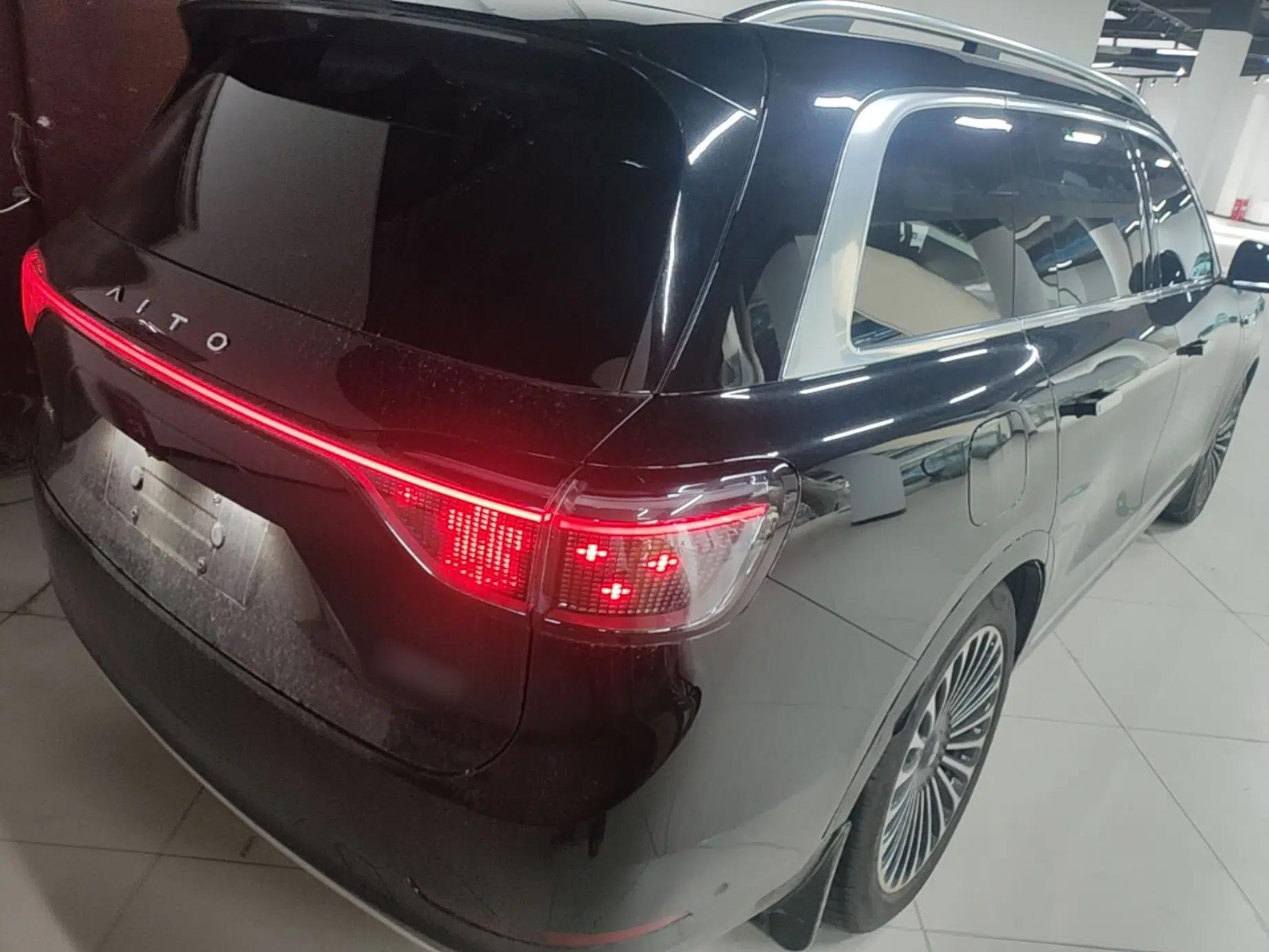 Hima AITO M9 2024 Range-Extended Ultra Version 52 kWh 5-Seater Model — миниатюра 6