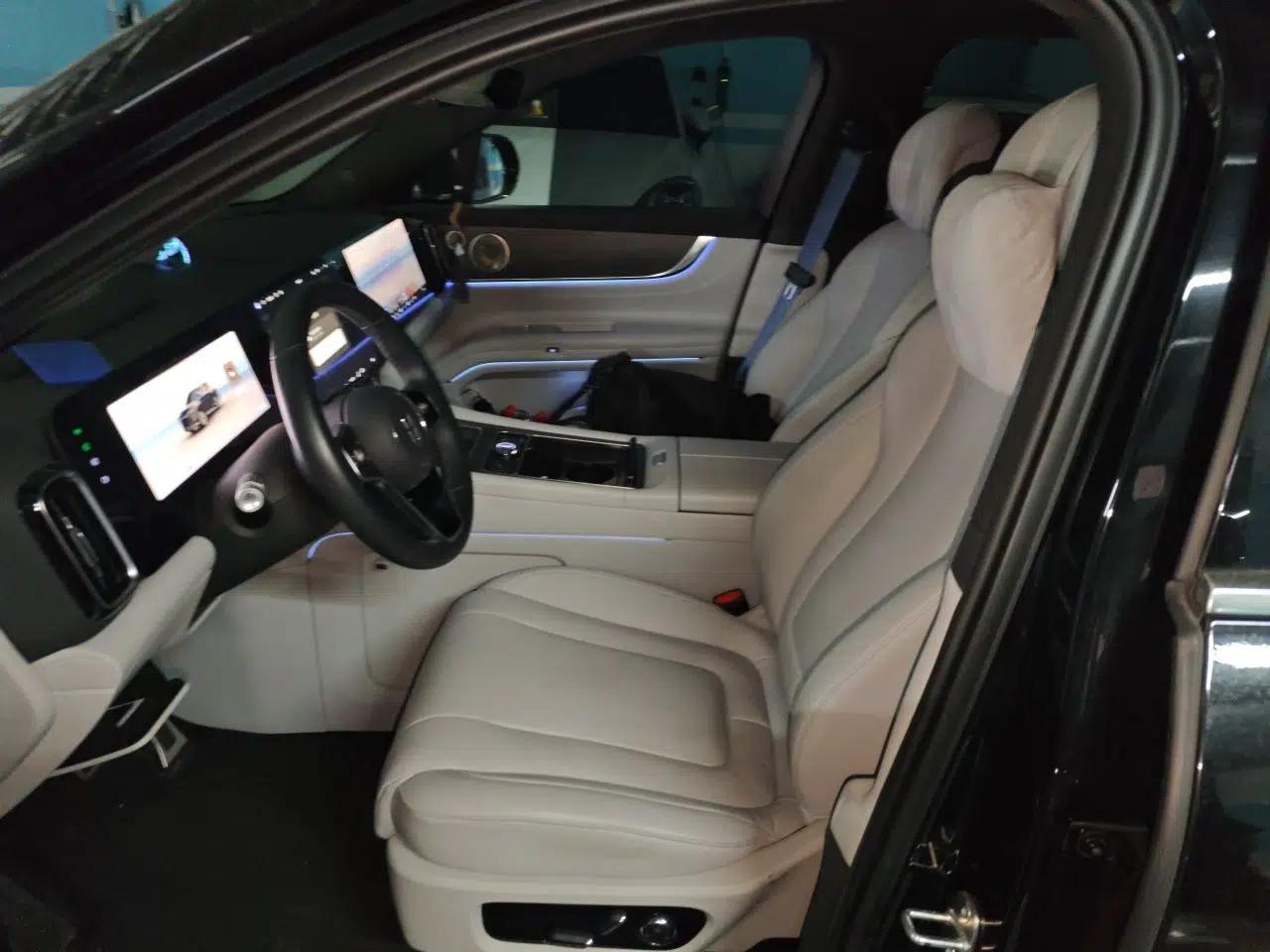 Hima AITO M9 2024 Range-Extended Max Edition 52 kWh 6-Seater Version — миниатюра 15