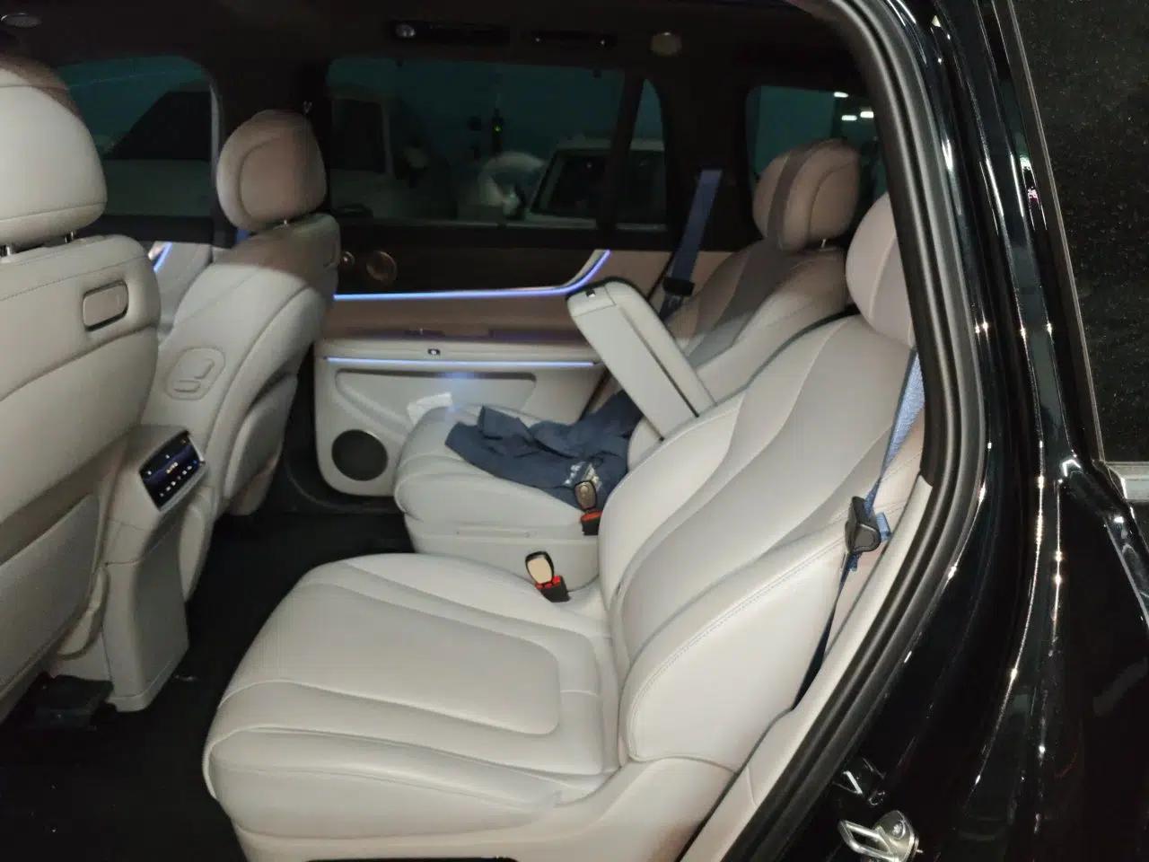 Hima AITO M9 2024 Range-Extended Max Edition 52 kWh 6-Seater Version — миниатюра 17