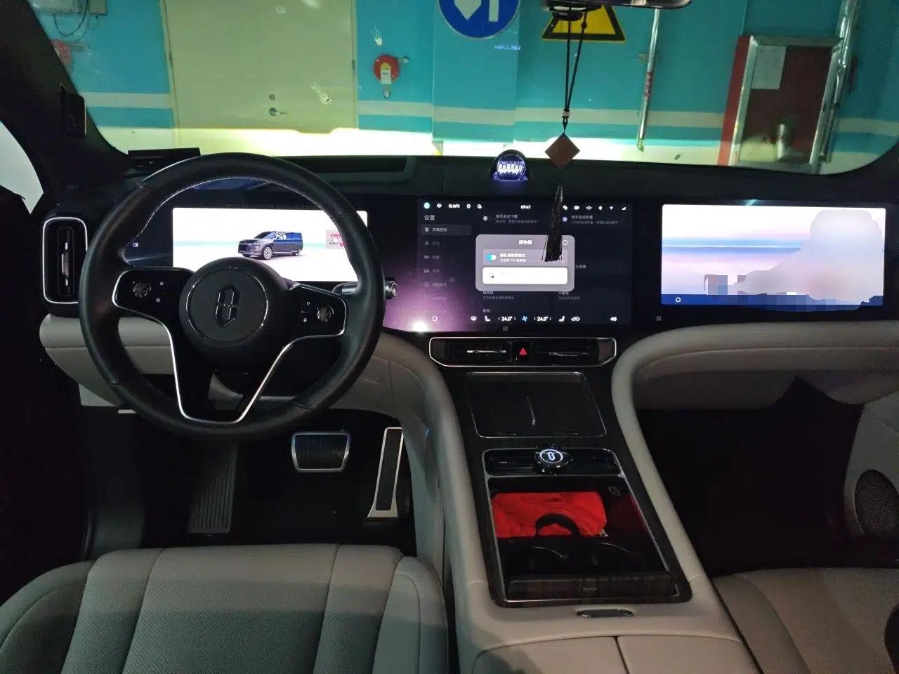 Hima AITO M9 2024 Range-Extended Max Edition 52 kWh 6-Seater Version — миниатюра 9