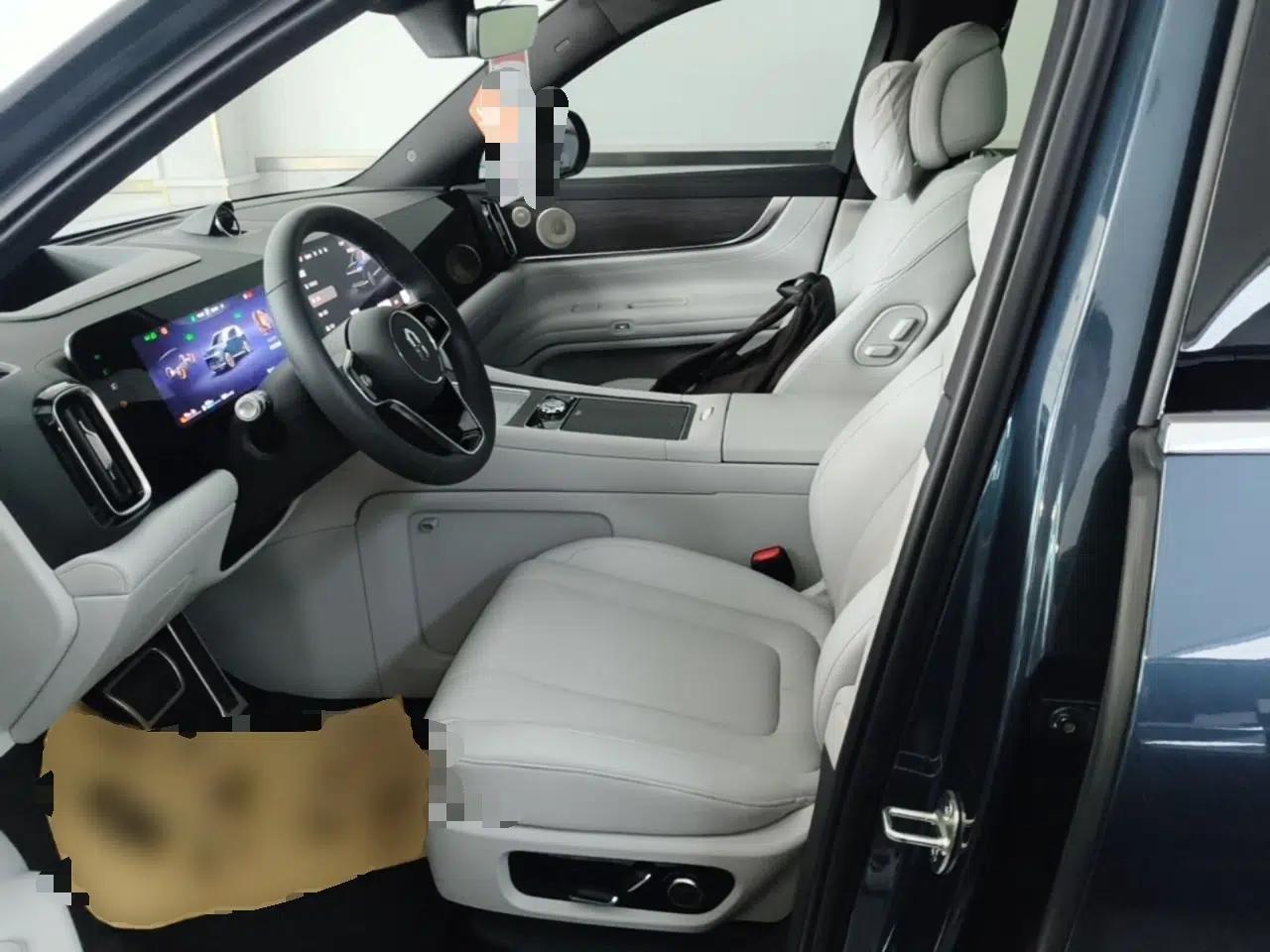 Hima AITO M9 2024 Range-Extended Ultra Version 42 kWh 6-Seater Model — миниатюра 17
