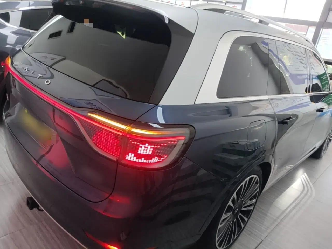 Hima AITO M9 2024 Range-Extended Ultra Version 42 kWh 6-Seater Model — миниатюра 6