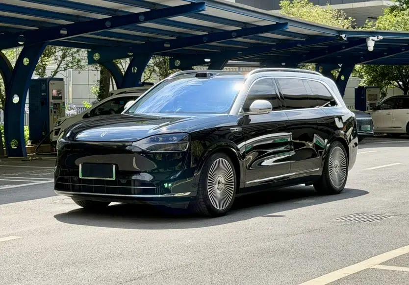 Hima AITO M9 2024 Range-Extended Ultra Version 42 kWh 6-Seater Model — миниатюра 1