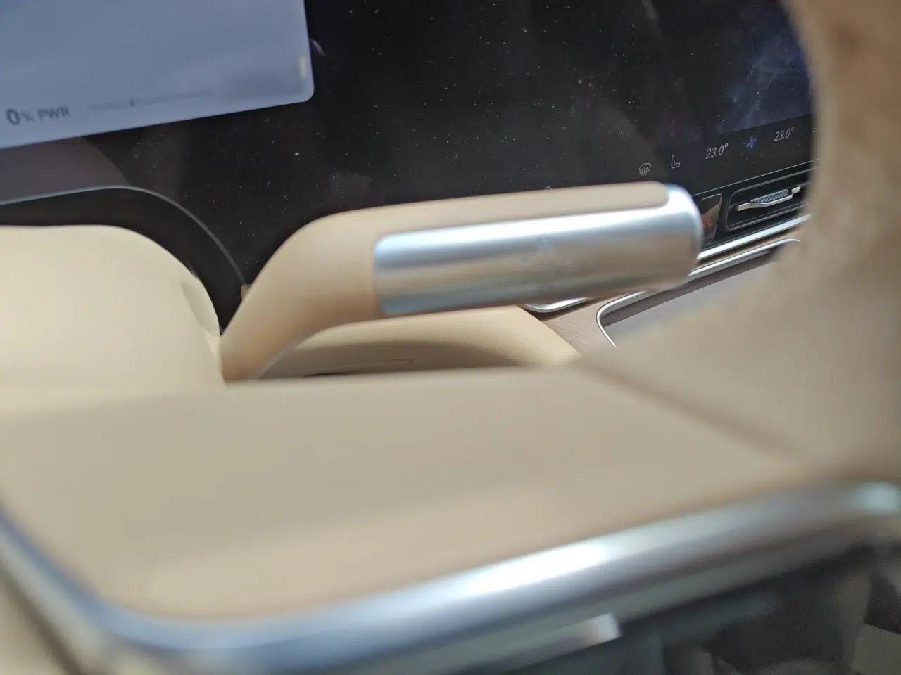 Hima AITO M9 2024 Range-Extended Ultra Version 42 kWh 6-Seater Model — миниатюра 14