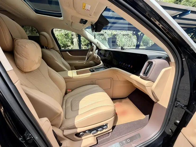 Hima AITO M9 2024 Range-Extended Ultra Version 42 kWh 6-Seater Model — миниатюра 22
