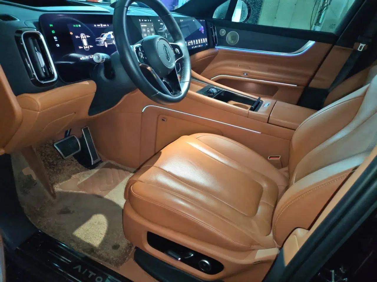 Hima AITO M9 2024 Range-Extended Ultra Version 52 kWh 6-Seater Model — миниатюра 16