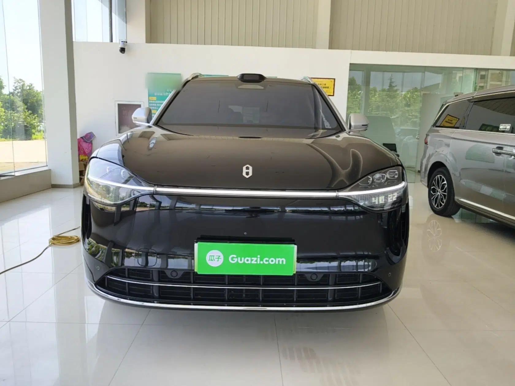 Hima AITO M9 2024 Range-Extended Ultra Version 52 kWh 6-Seater Model — миниатюра 2