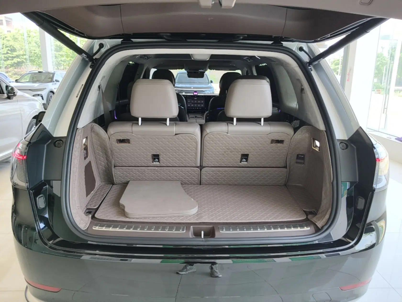 Hima AITO M9 2024 Range-Extended Ultra Version 52 kWh 6-Seater Model — миниатюра 32