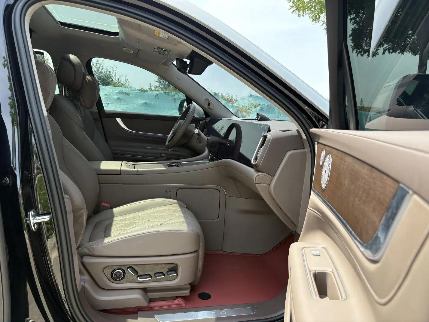 Hima AITO M9 2024 Range-Extended Ultra Version 52 kWh 6-Seater Model — миниатюра 38