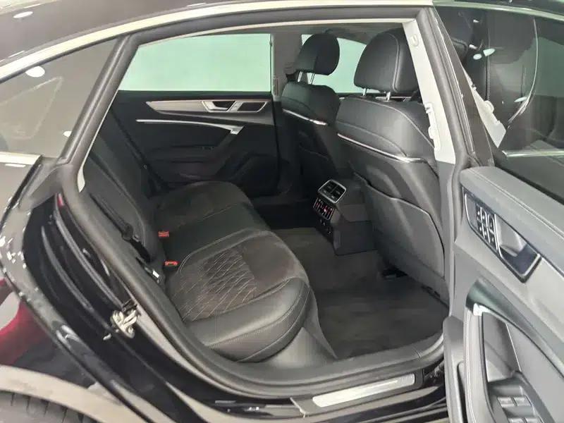 Audi A7L 2024 45 TFSI quattro Luxury Edition — миниатюра 29