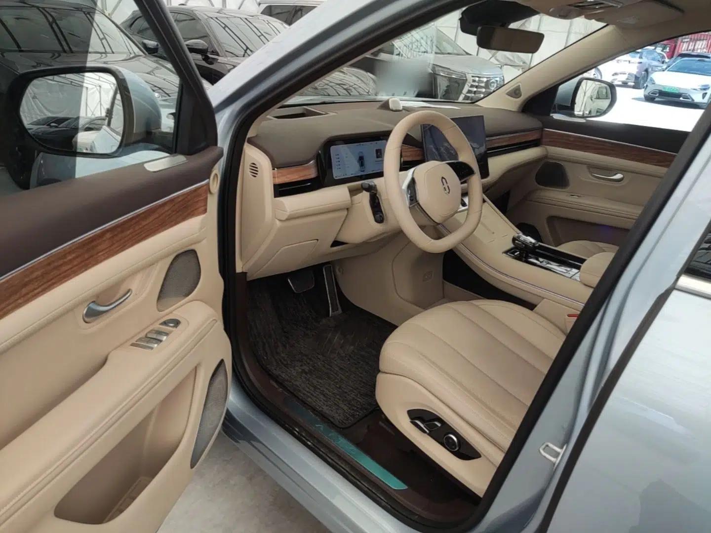 Hima AITO M7 2024 1.5T Intelligent Driving Rear-Drive Max Edition 5 Seats — миниатюра 18