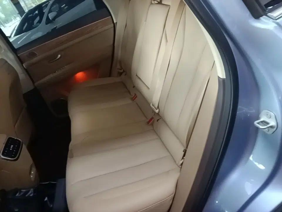 Hima AITO M7 2024 1.5T Intelligent Driving 4WD Max Edition 5 Seats — миниатюра 27