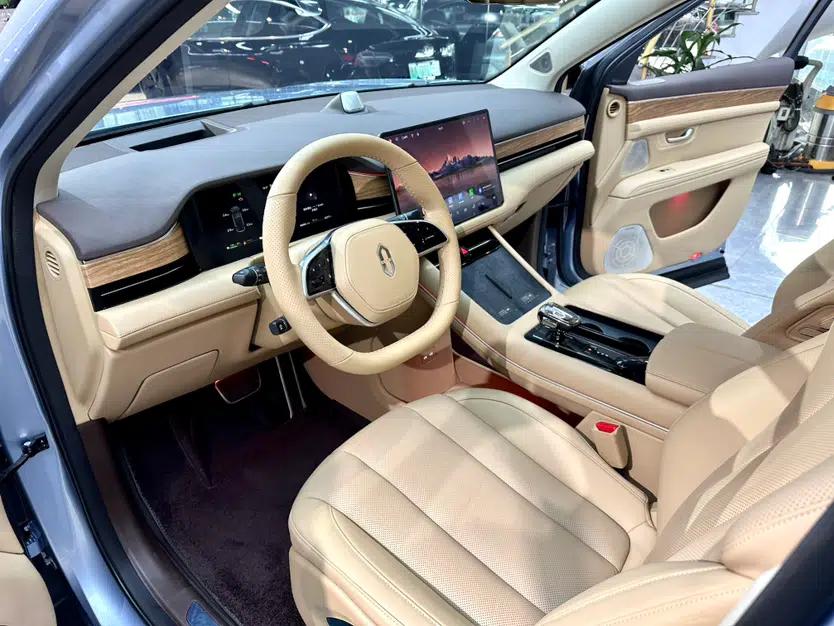 Hima AITO M7 2024 1.5T Intelligent Driving 4WD Max Edition 5 Seats — миниатюра 40