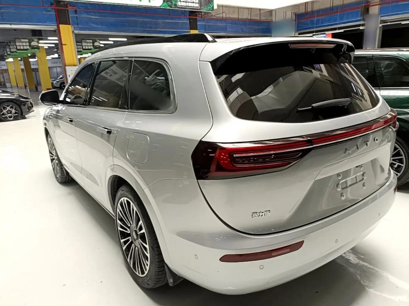 Hima AITO M7 2024 1.5T Intelligent Driving 4WD Max Edition 5 Seats — миниатюра 4