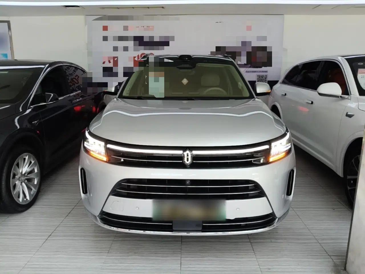 Hima AITO M7 2024 1.5T Intelligent Driving 4WD Max Edition 5 Seats — миниатюра 2