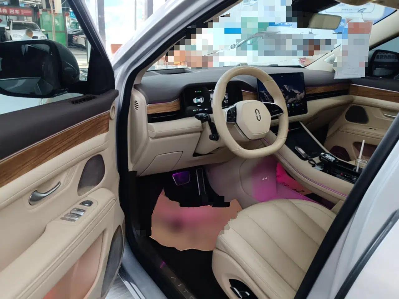 Hima AITO M7 2024 1.5T Intelligent Driving 4WD Max Edition 5 Seats — миниатюра 23