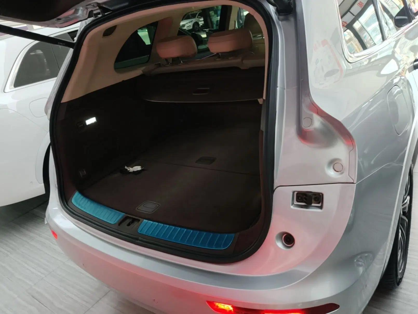 Hima AITO M7 2024 1.5T Intelligent Driving 4WD Max Edition 5 Seats — миниатюра 27