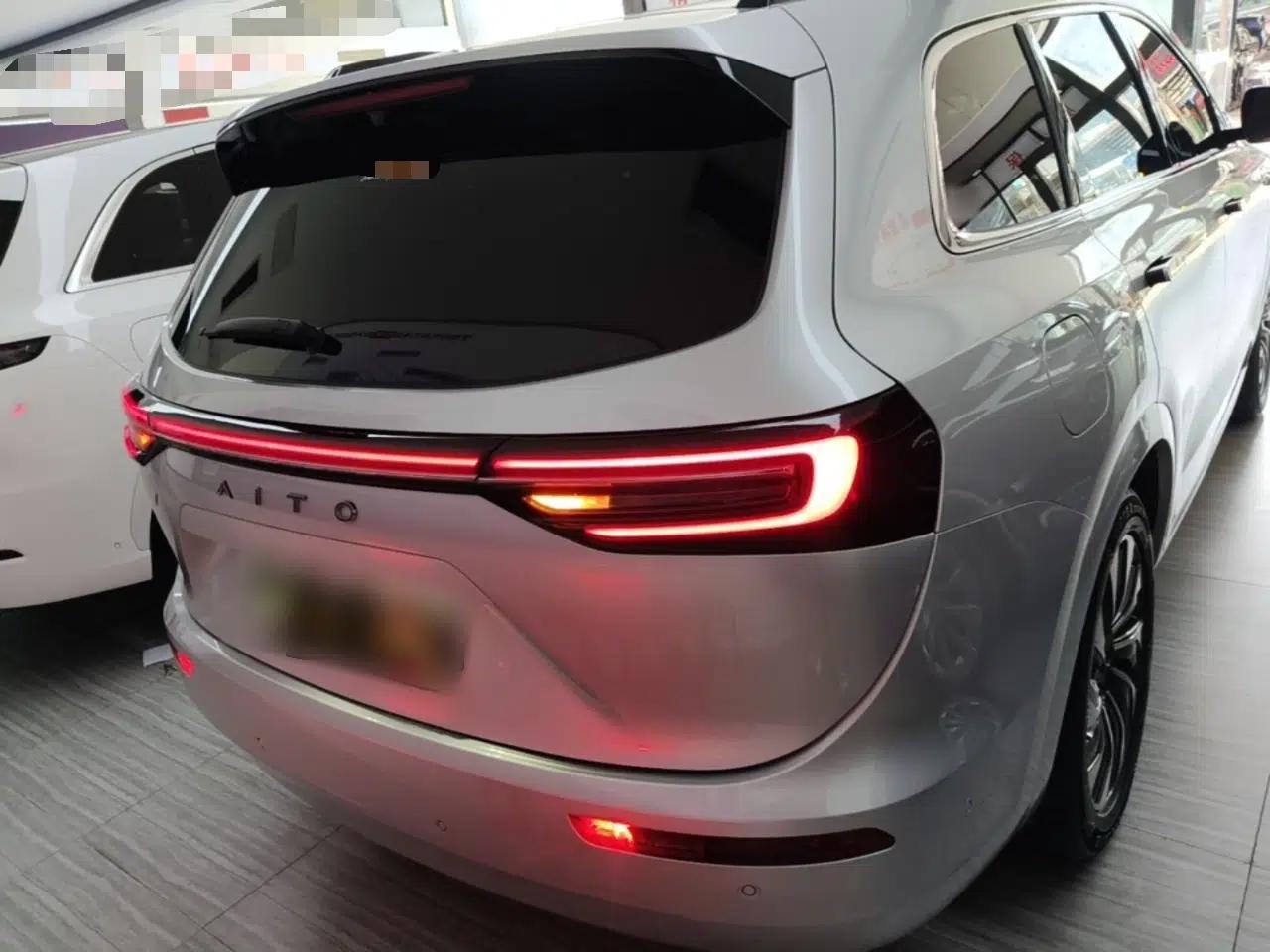 Hima AITO M7 2024 1.5T Intelligent Driving 4WD Max Edition 5 Seats — миниатюра 5