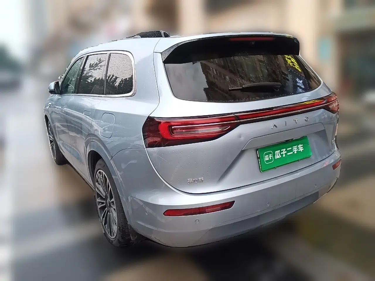 Hima AITO M7 2024 1.5T Intelligent Drive Rear-Drive Ultra Version 5 Seats — миниатюра 4