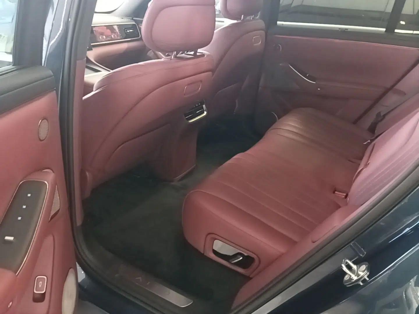 Hima AITO M7 2026 Model Range-Extending Ultra All-Wheel Drive 5-Seater Version — миниатюра 20