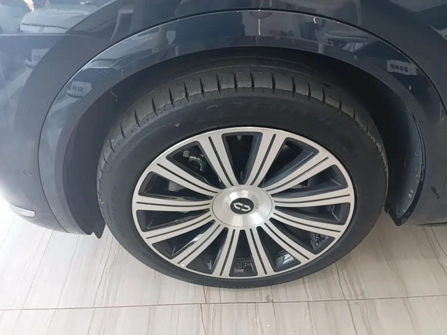 Hima AITO M7 2026 Model Range-Extending Ultra All-Wheel Drive 5-Seater Version — миниатюра 10