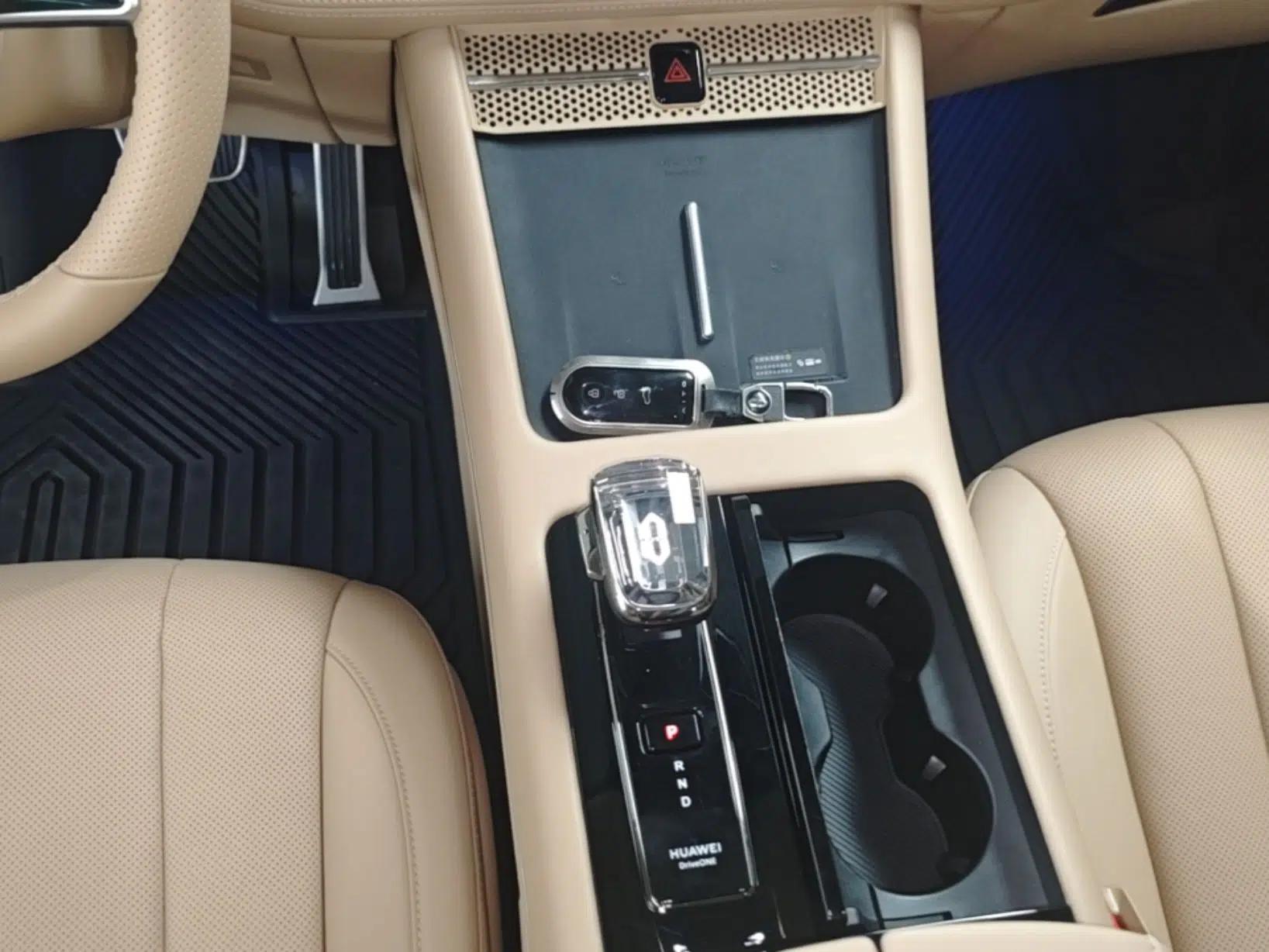 Hima AITO M7 2024 1.5T Intelligent Driving Rear-Drive Pro Version 5 Seats — миниатюра 16