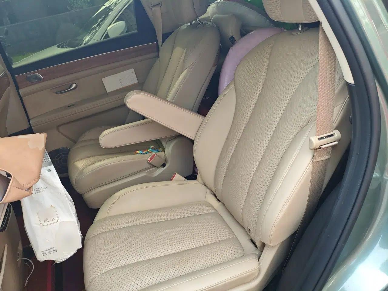 Hima AITO M7 2022 1.5T Rear-Drive Comfort Edition — миниатюра 17