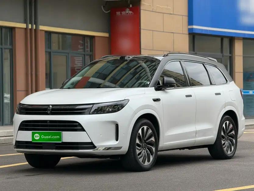 Hima AITO M7 2024 1.5T Intelligent Driving 4WD Max Edition 5 Seats — миниатюра 1