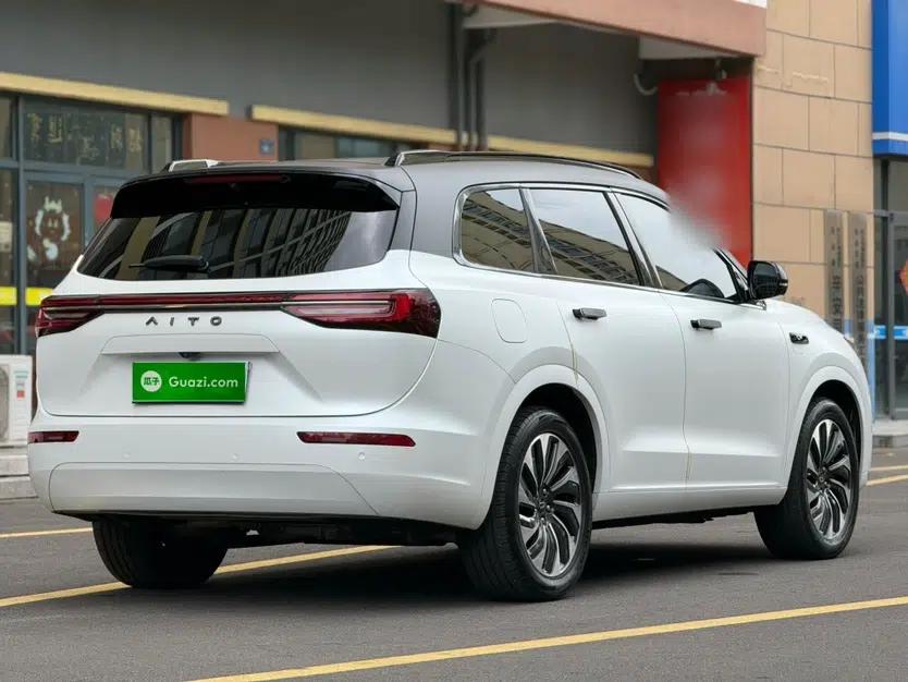 Hima AITO M7 2024 1.5T Intelligent Driving 4WD Max Edition 5 Seats — миниатюра 19