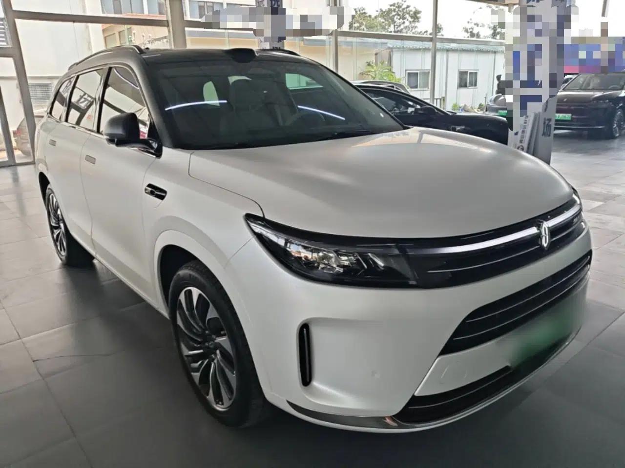 Hima AITO M7 2024 1.5T Intelligent Driving 4WD Max Edition 5 Seats — миниатюра 3