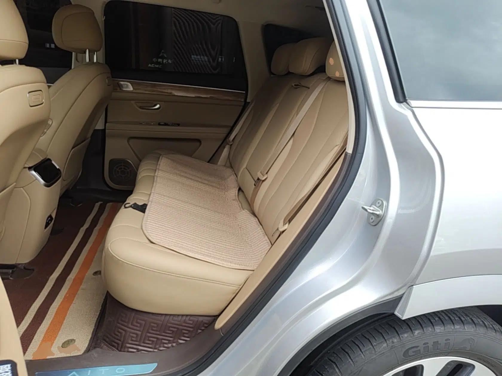 Hima AITO M7 2024 1.5T Rear-Drive Plus Version 5 Seats — миниатюра 20