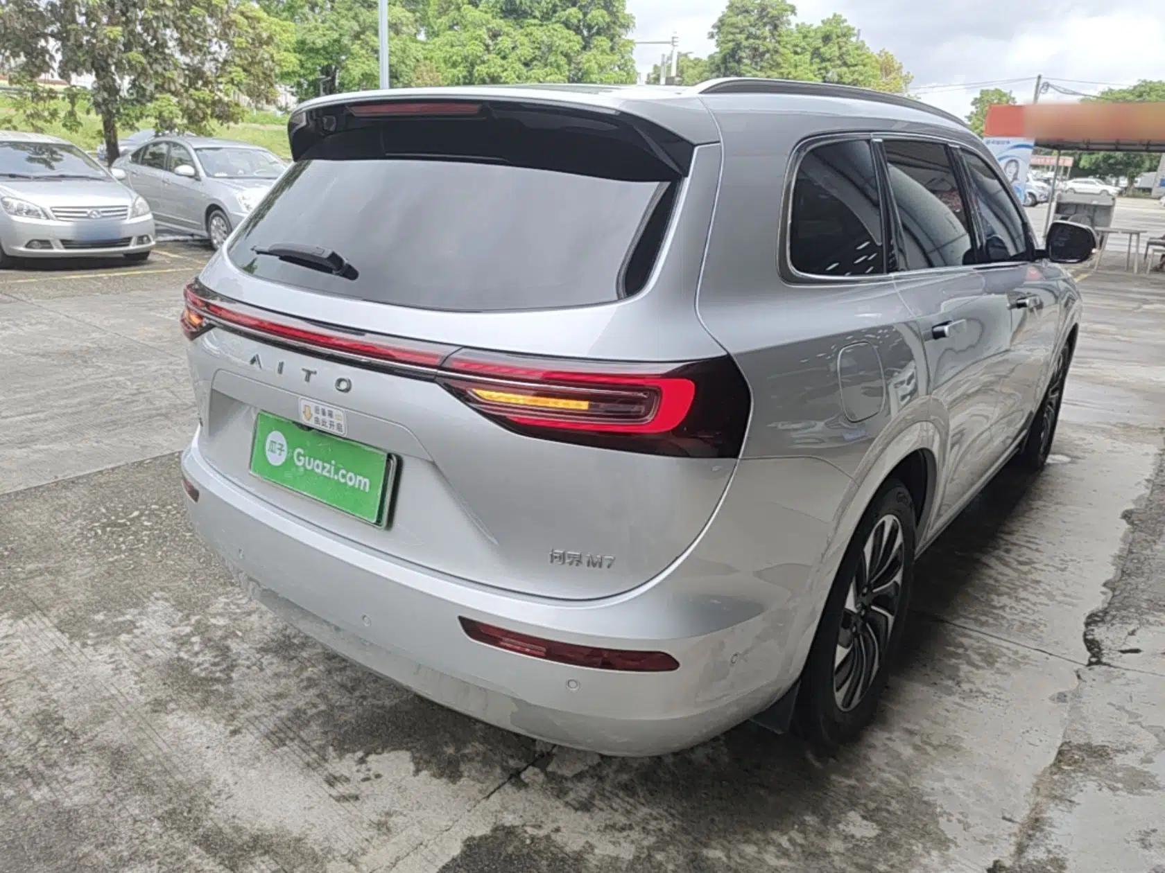 Hima AITO M7 2024 1.5T Rear-Drive Plus Version 5 Seats — миниатюра 6