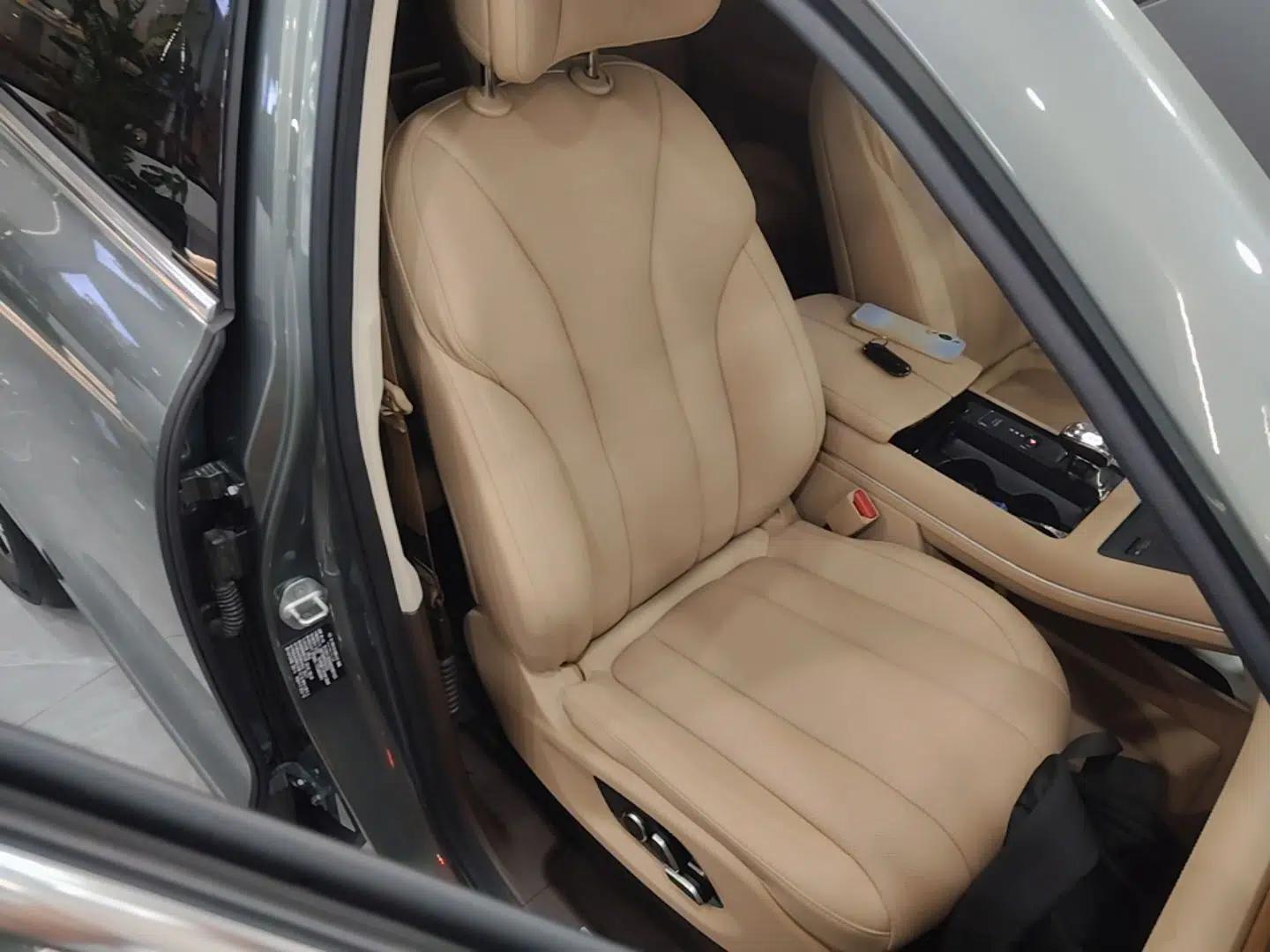 Hima AITO M7 2024 1.5T Intelligent Drive 4x4 Max Edition 6 Seats — миниатюра 19