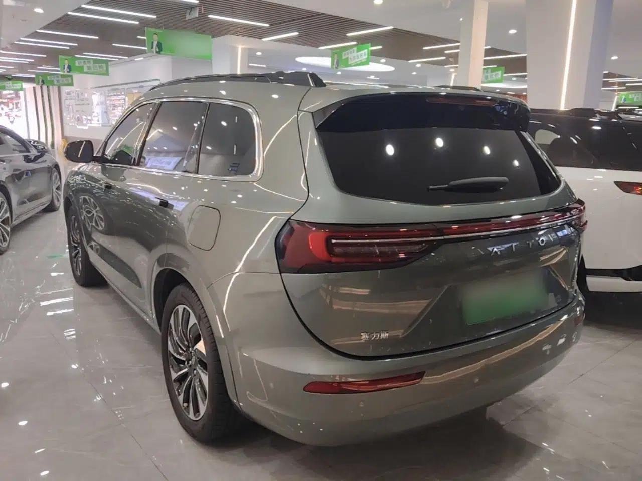 Hima AITO M7 2024 1.5T Intelligent Drive 4x4 Max Edition 6 Seats — миниатюра 4