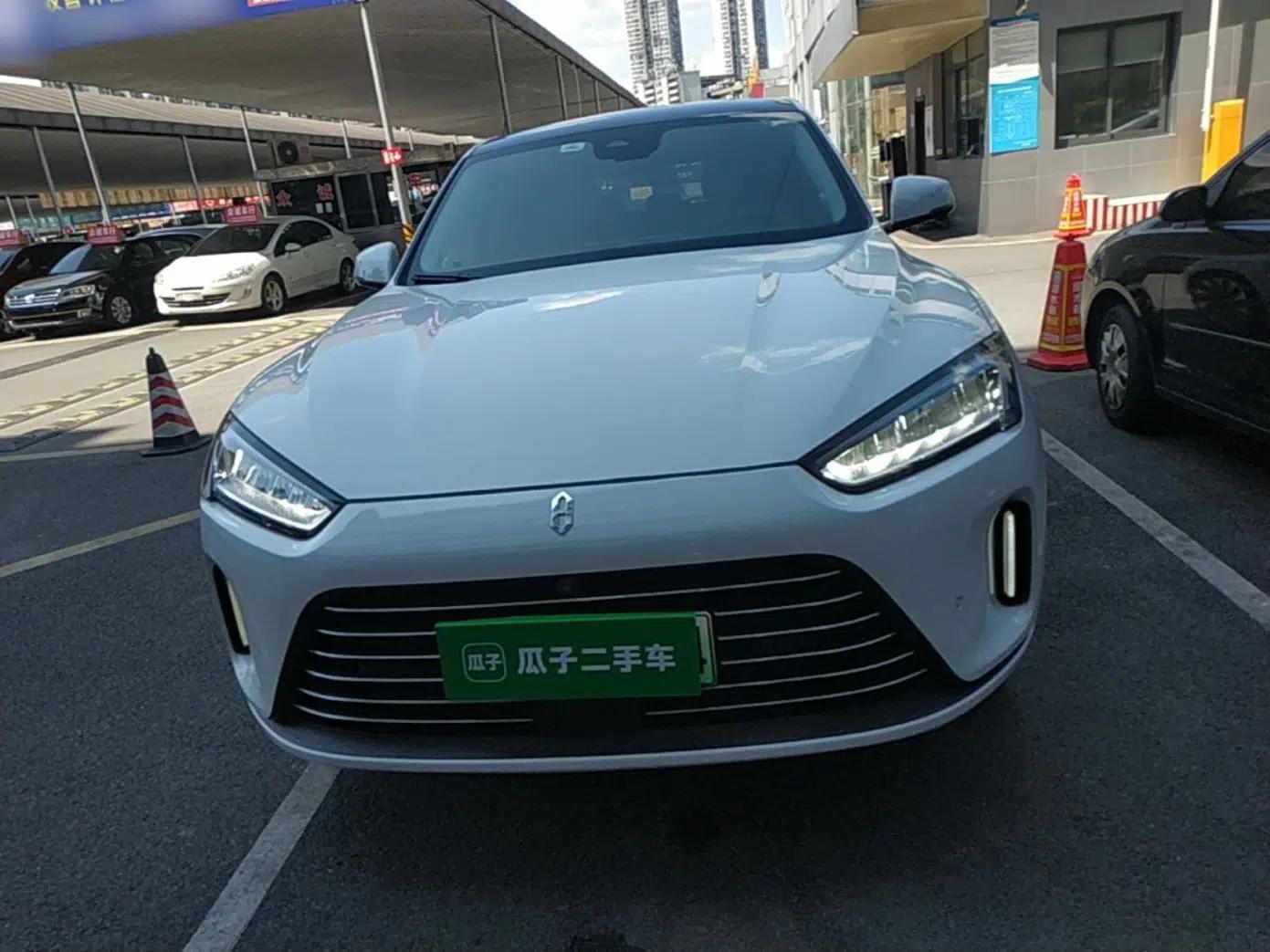 Hima AITO M5 2022 Extended-Range Four-Wheel Drive Performance Version — миниатюра 2