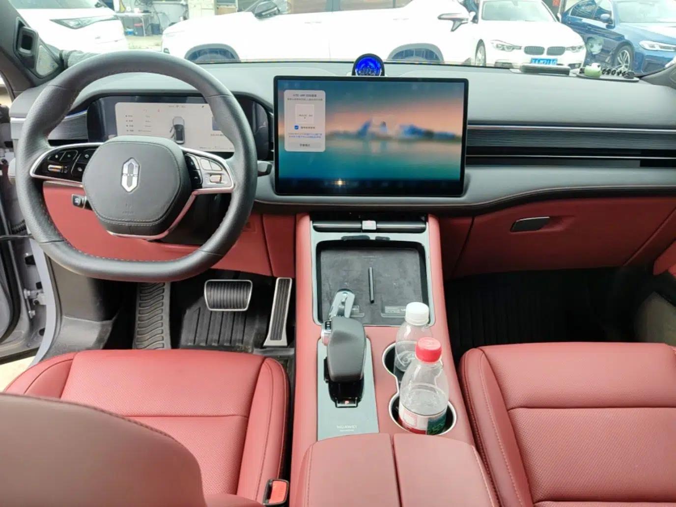 Hima AITO M5 2024 Extended-Range Max Rear-Wheel Drive Advanced Intelligent Driving Version — миниатюра 12