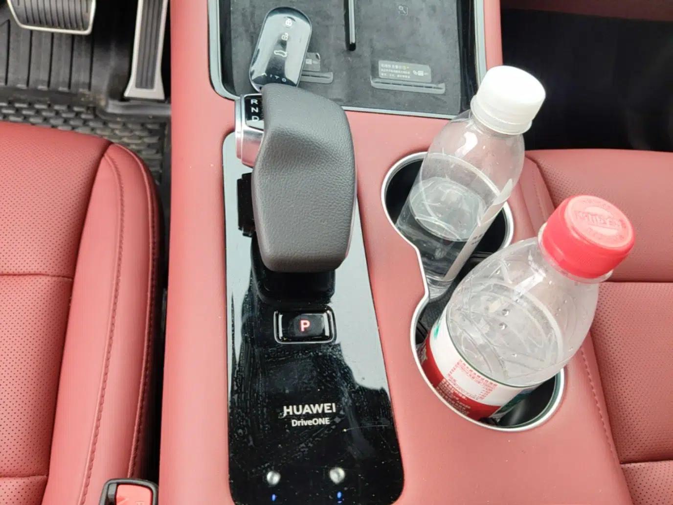 Hima AITO M5 2024 Extended-Range Max Rear-Wheel Drive Advanced Intelligent Driving Version — миниатюра 16