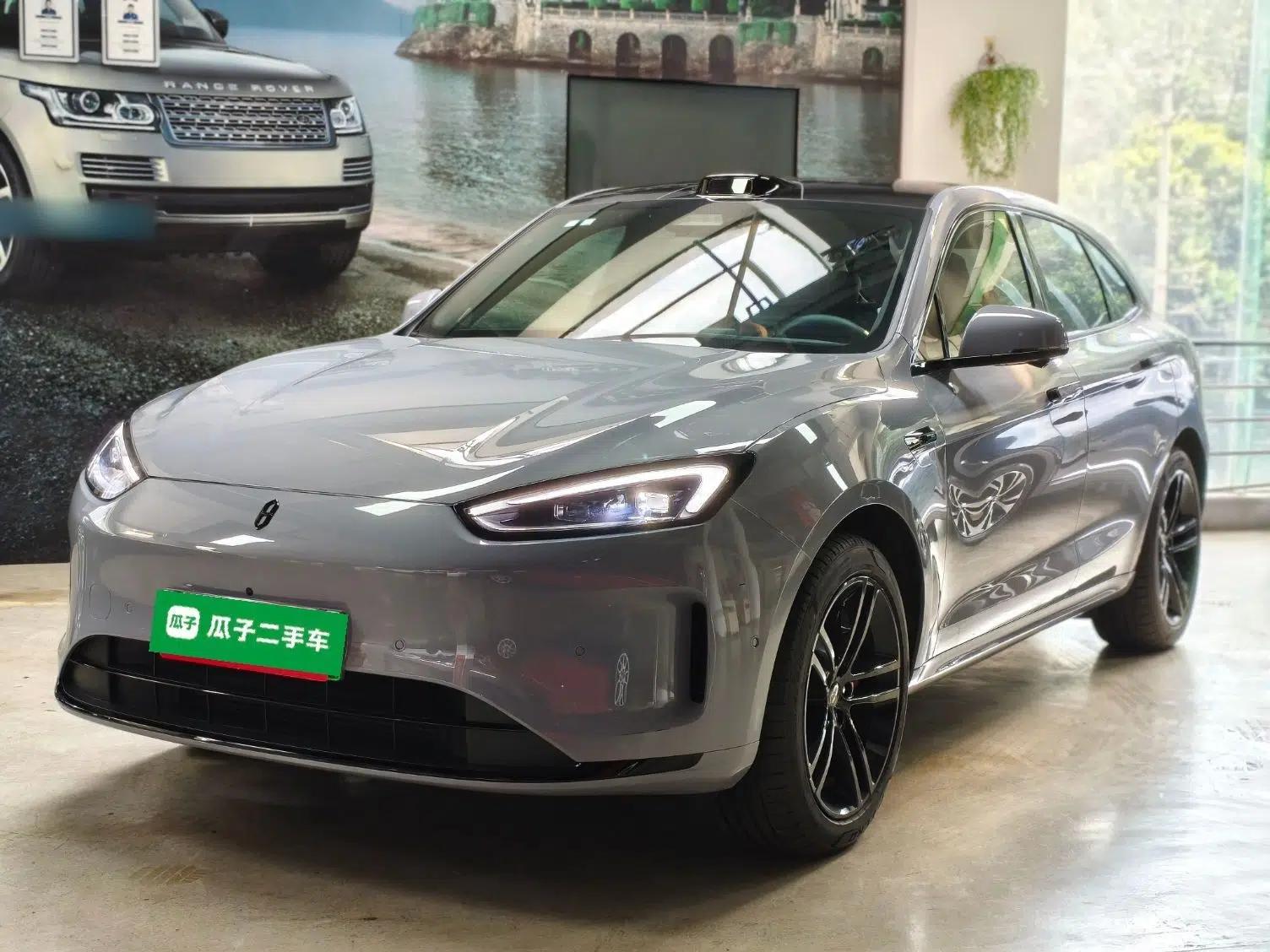 Hima AITO M5 2025 Extended-Range Ultra All-Wheel-Drive Version — миниатюра 1