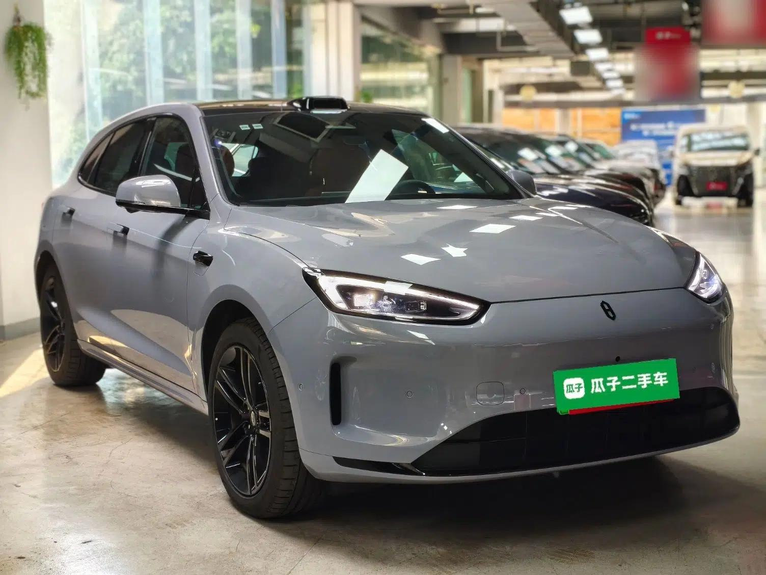 Hima AITO M5 2025 Extended-Range Ultra All-Wheel-Drive Version — миниатюра 3