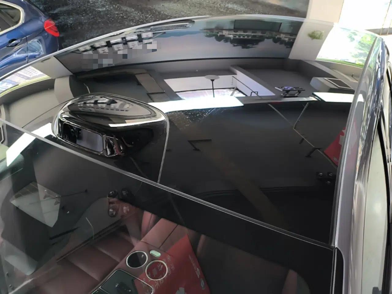 Hima AITO M5 2025 Extended-Range Ultra All-Wheel-Drive Version — миниатюра 7