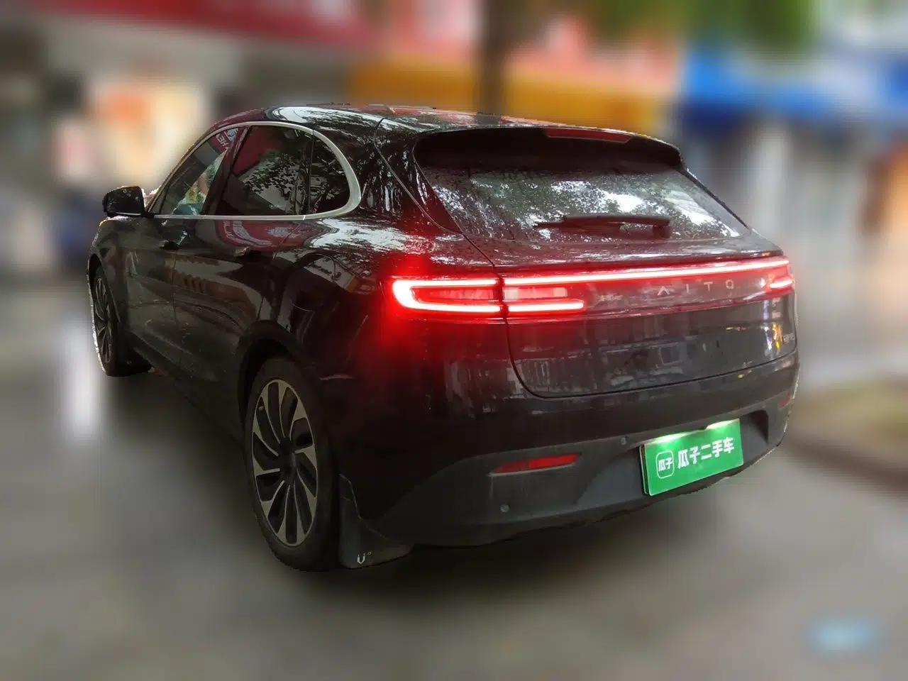 Hima AITO M5 2022 Extended-Range Four-Wheel Drive Flagship Edition — миниатюра 4