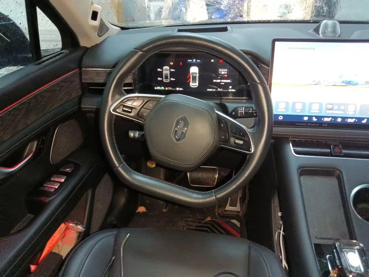 Hima AITO M5 2022 Extended-Range Four-Wheel Drive Flagship Edition — миниатюра 10