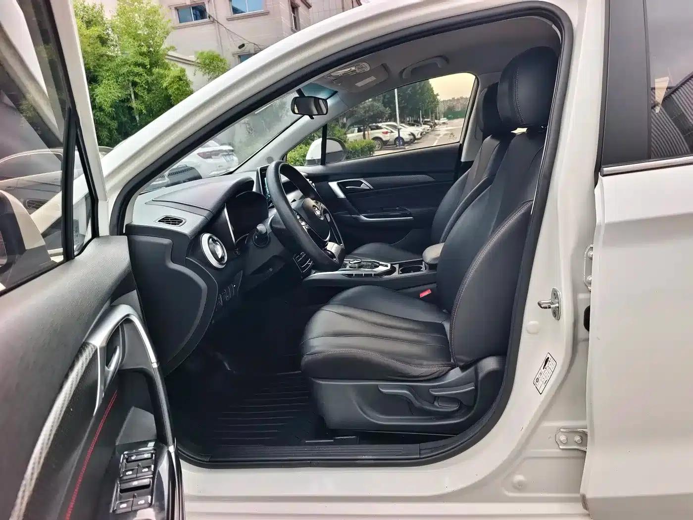Beijing EU5 2018 R500 Smart Wind Edition — миниатюра 4